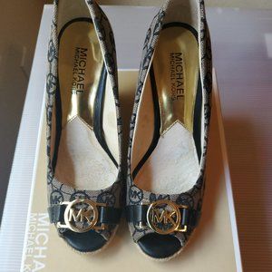 Michael Kors Espadrilles Size 5M Meg Open Toe